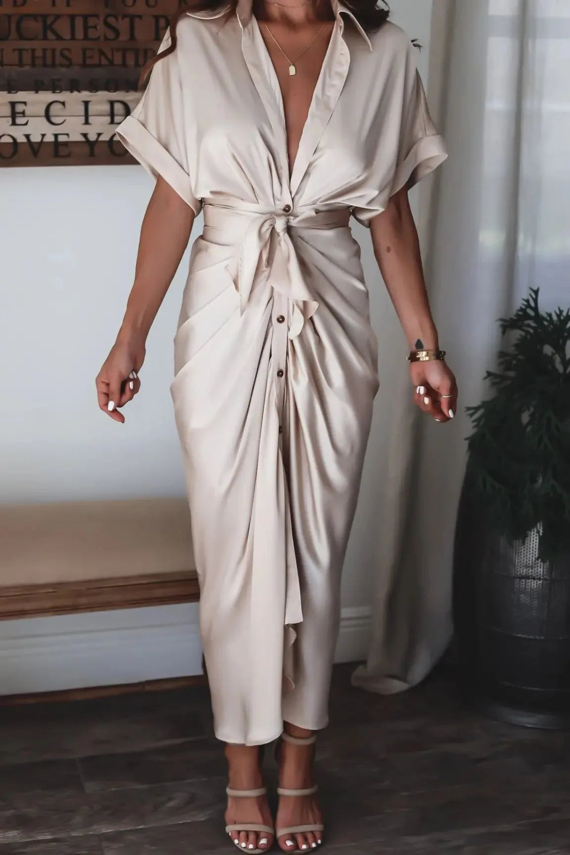 robe cintrée mode beige