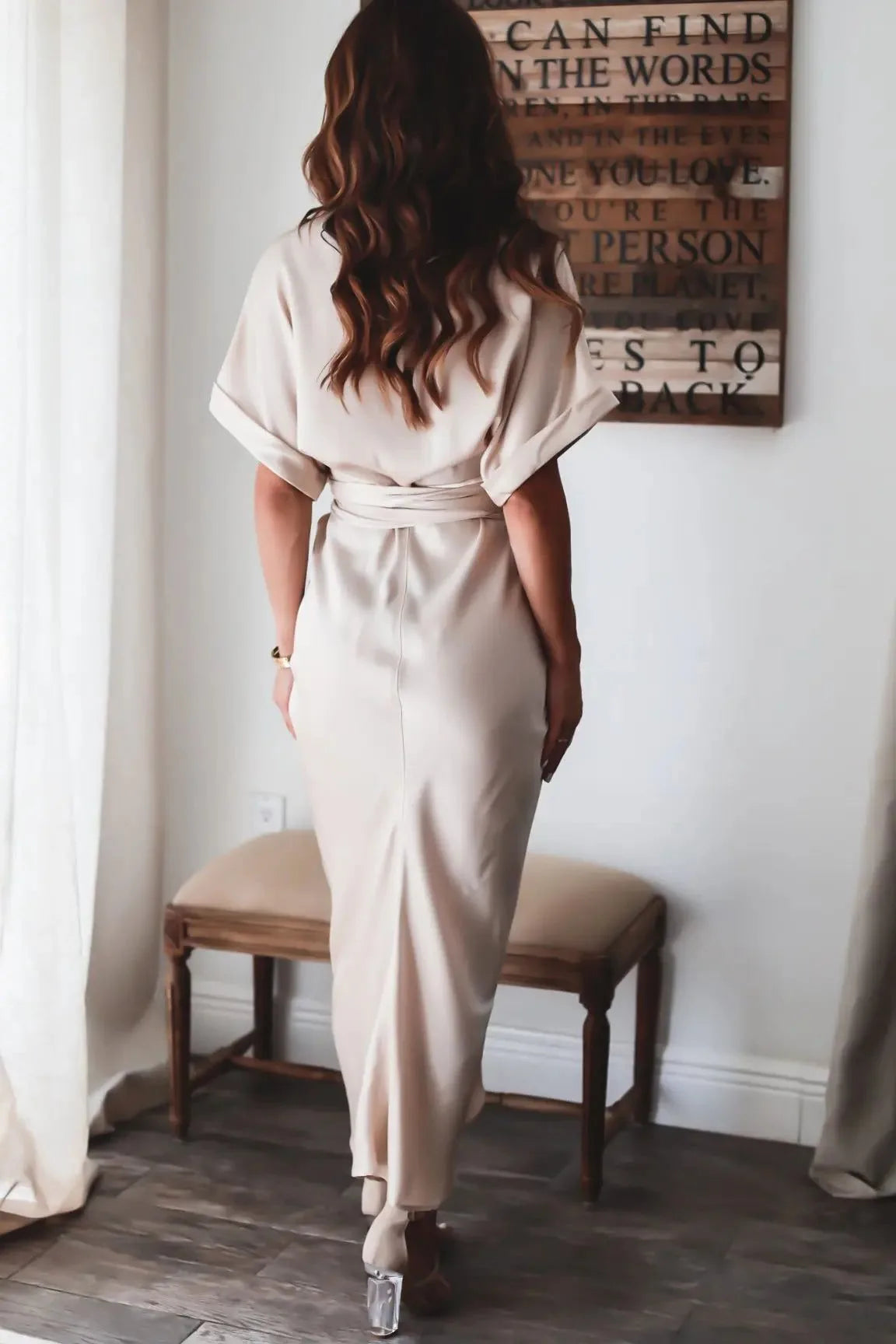 robe chic beige pour femme